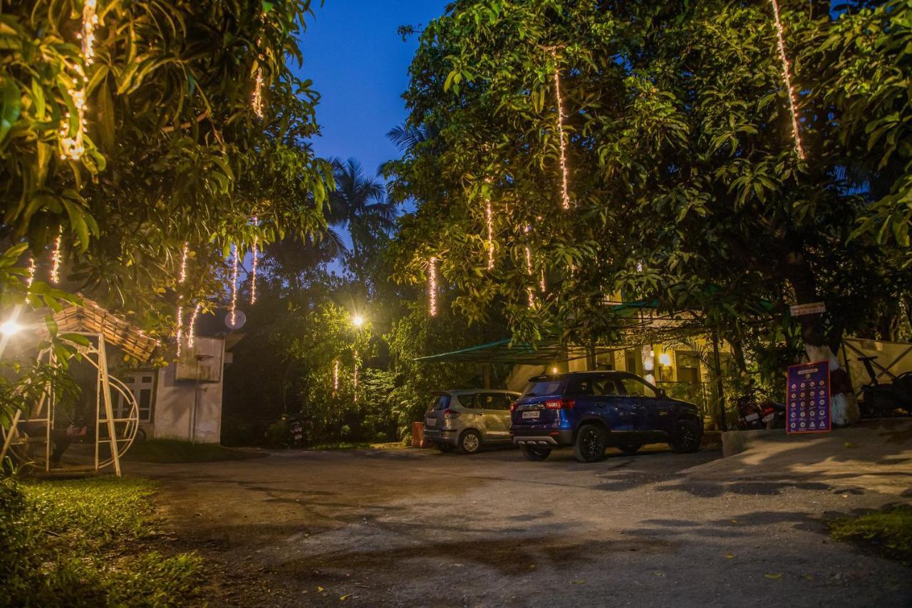 Sanidhya Beach Resort Alībāg Exteriér fotografie